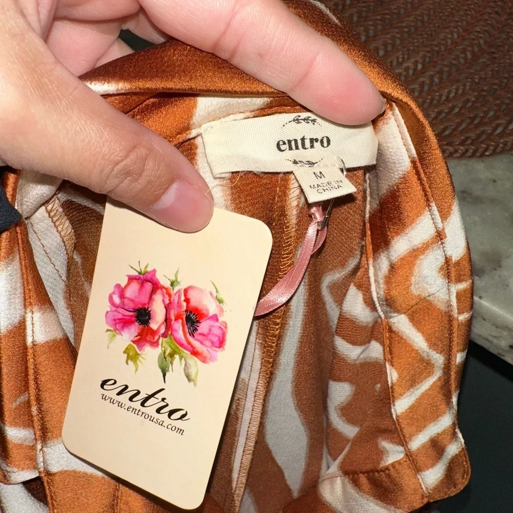 Entro Brown/Cream Zebra printed satin tunic top size medium